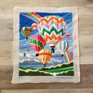 Vintage Horizons Designs Inc Hot Air Balloon Needlepoint Wall Art Embroidery